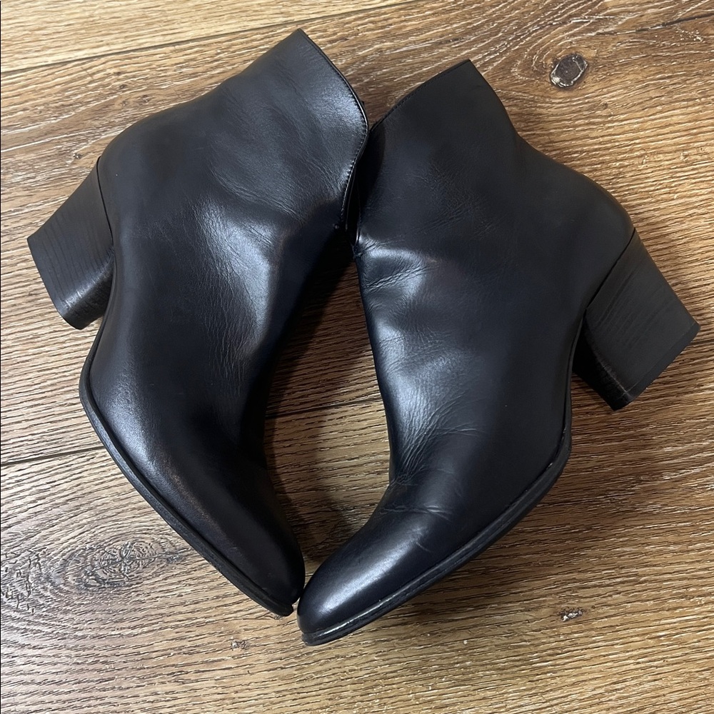 Pomme D’or Black Leather Ankle Boots Size 38/7.5US - Picture 3 of 10